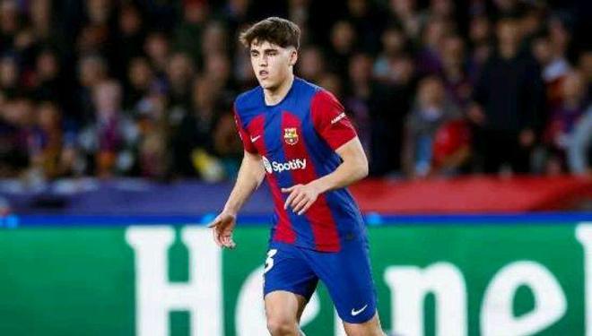 巴萨公布欧冠名单：莱万复出战国米后场真悬中前场名将都在！