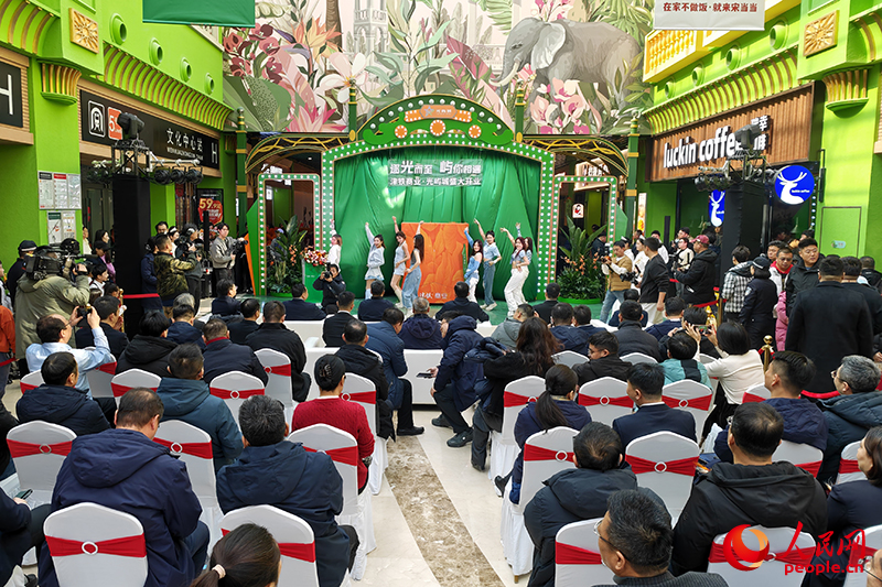 交通枢纽升级城市生活新地标 光屿城开张纳客